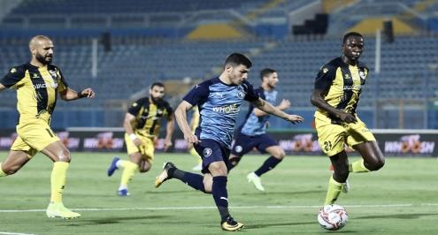 بيراميدز يعلن تجديد عقد إسلام عيسى 